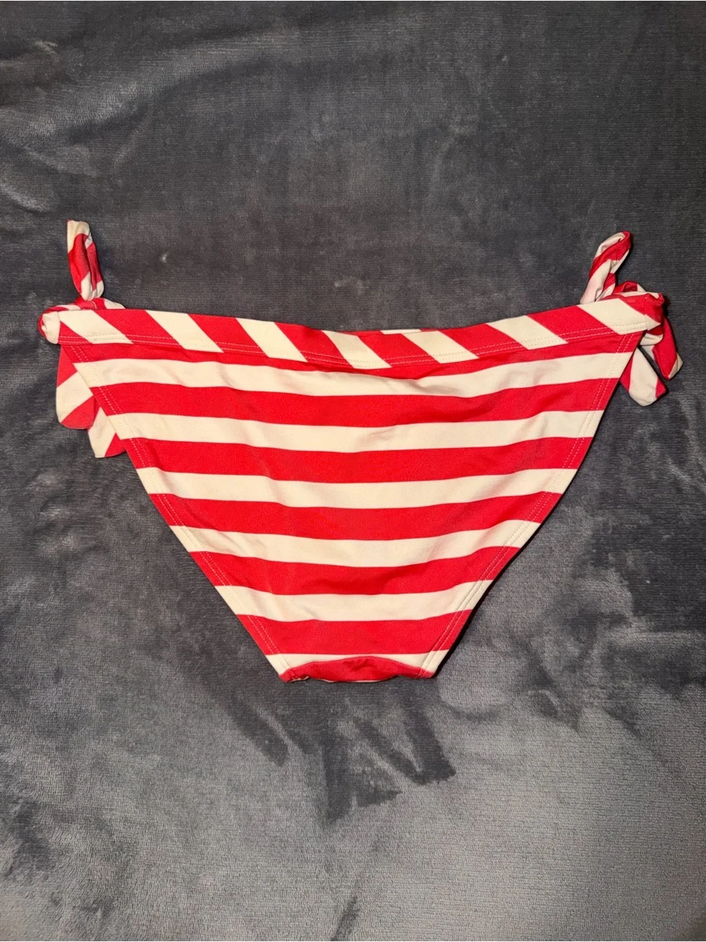 ❤️ Old Navy Striped Tie-Side Bikini Bottoms
